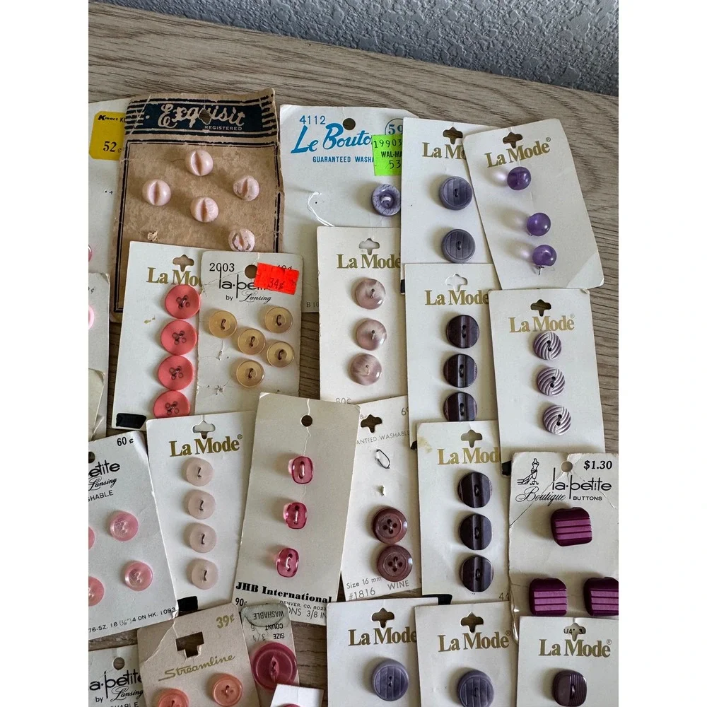 Vintage Button Lot - Pink Purple - La Mode, Le Bouton, La Petite - 100+ Pieces